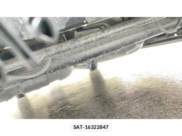 Suzuki SPACIA 2014-06 7359919-20