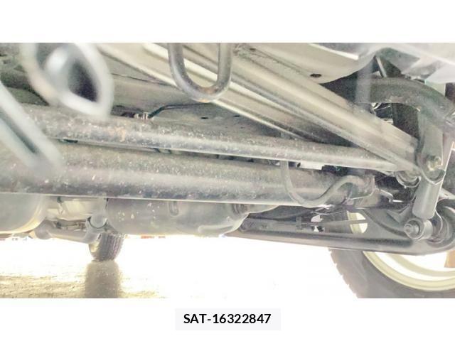 Suzuki SPACIA 2014-06 7359919-21