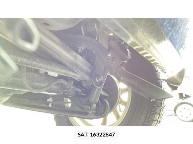 Suzuki SPACIA 2014-06 7359919-22