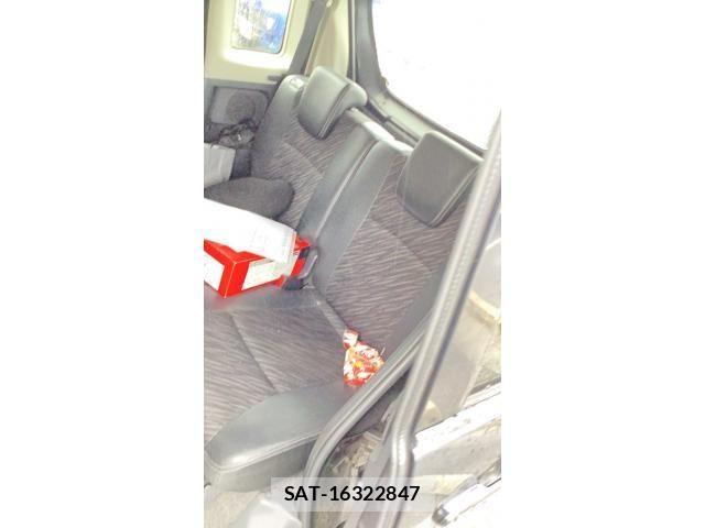 Suzuki SPACIA 2014-06 7359919-25