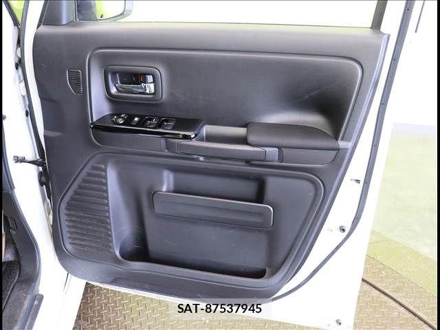 Suzuki SPACIA 2018-02 7359913-18