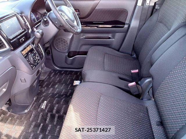 Suzuki SPACIA 2015-12 7394220-11
