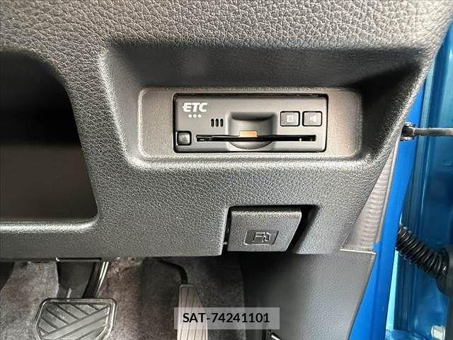 Suzuki SPACIA 2021-04 7458029-3