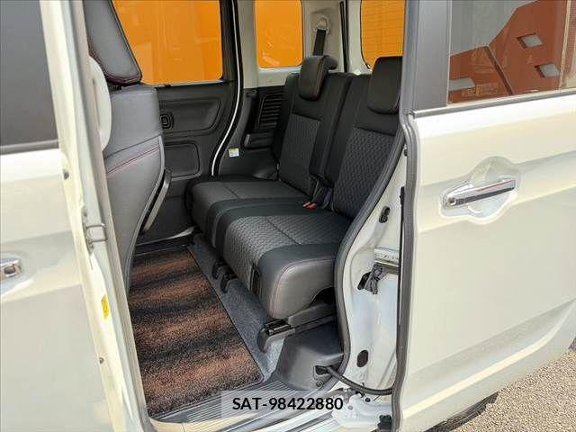 Suzuki SPACIA 2018-09 7458027-17