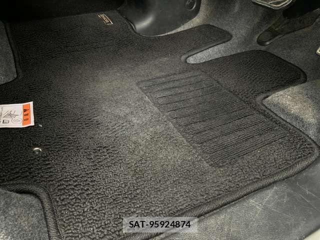 Suzuki SPACIA 2018-12 7458033-17
