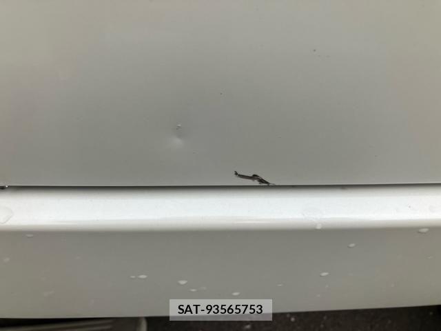Suzuki SPACIA 2013-07 7458038-8