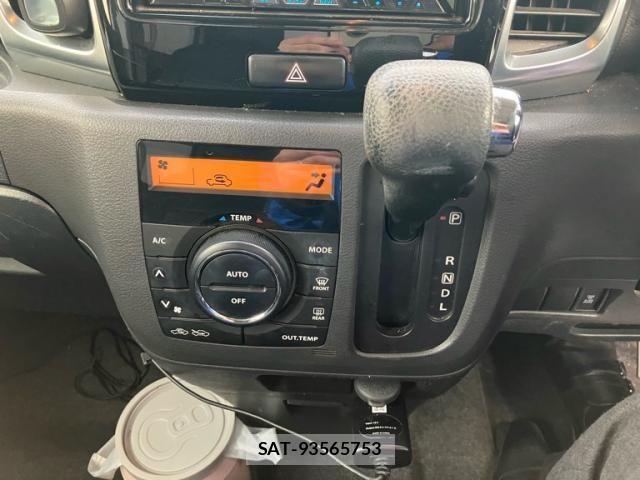 Suzuki SPACIA 2013-07 7458038-18