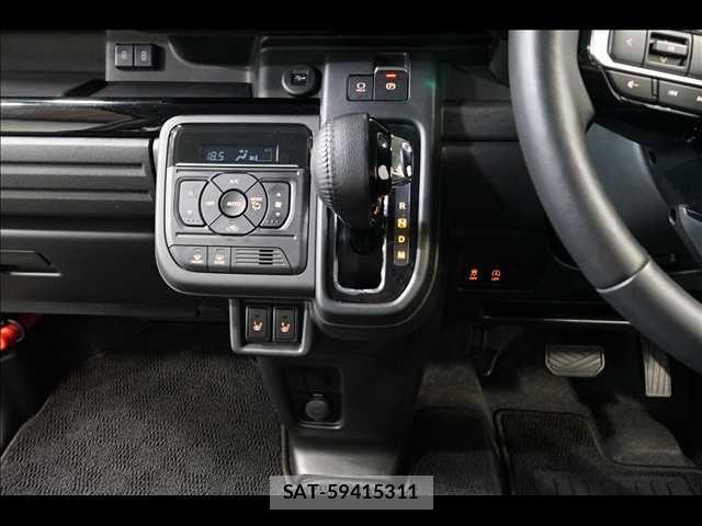 Suzuki SPACIA 2024-11 7458008-11