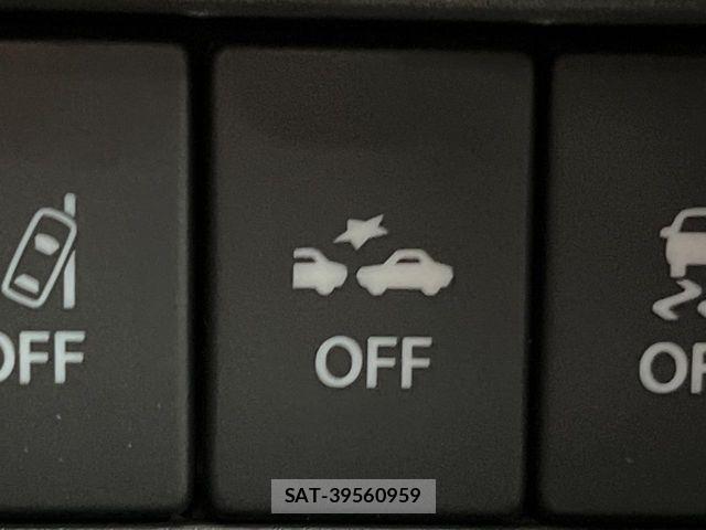 Suzuki SPACIA 2018-06 7510100-4