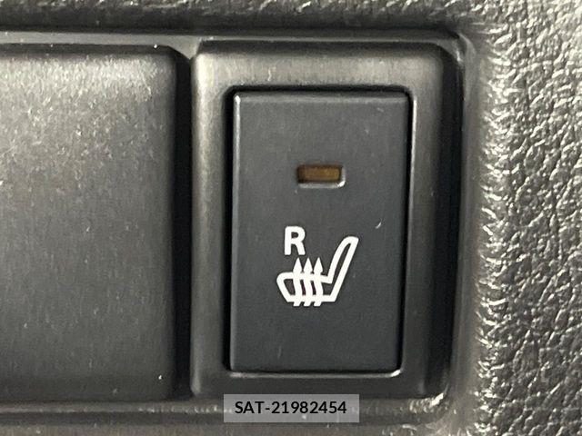 Suzuki SPACIA 2018-06 7502959-6