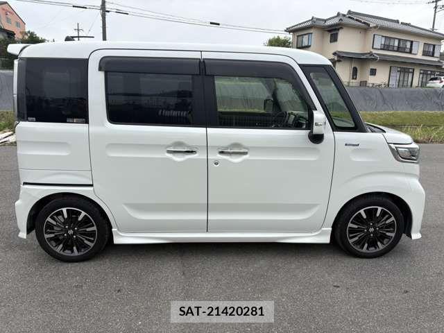 Suzuki SPACIA 2018-07 7510107-3