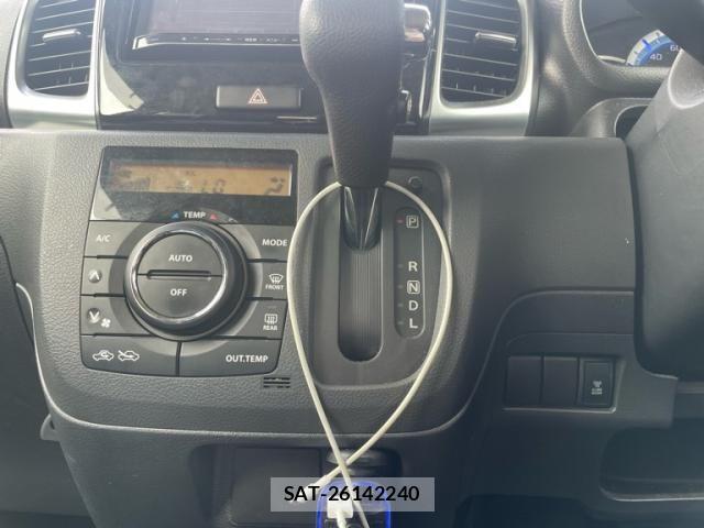 Suzuki SPACIA 2013-09 7620269-15