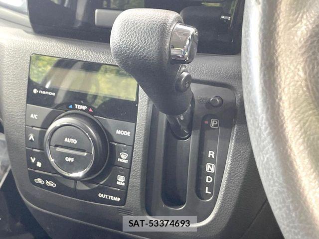 Suzuki SPACIA 2016-03 7789314-17