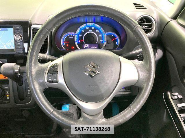 Suzuki SPACIA 2013-08 7879568-10