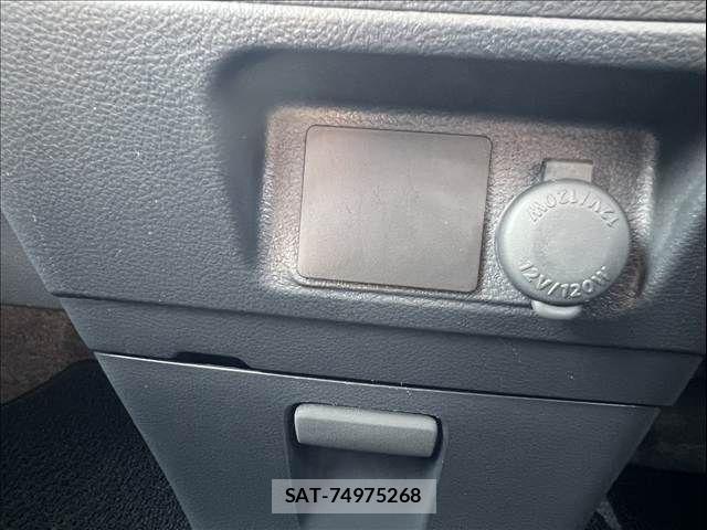 Suzuki SPACIA 2013-12 7981079-28