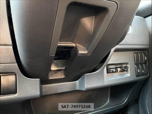 Suzuki SPACIA 2013-12 7981079-29