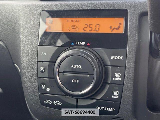 Suzuki SPACIA 2014-08 7981081-5
