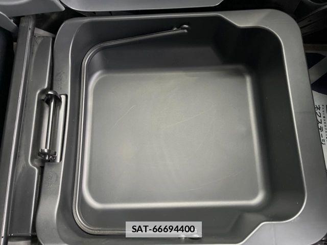 Suzuki SPACIA 2014-08 7981081-7