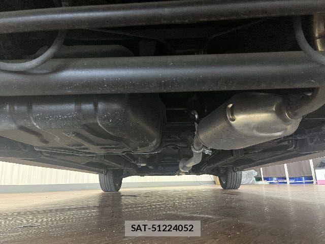 Suzuki SPACIA 2015-09 7981077-23