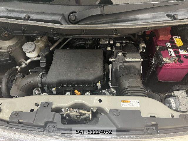 Suzuki SPACIA 2015-09 7981077-27