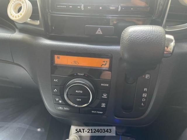 Suzuki SPACIA 2014-09 7981082-13