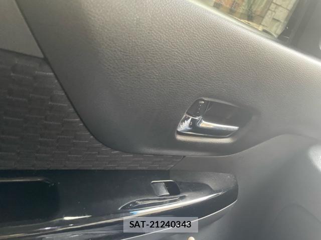 Suzuki SPACIA 2014-09 7981082-15