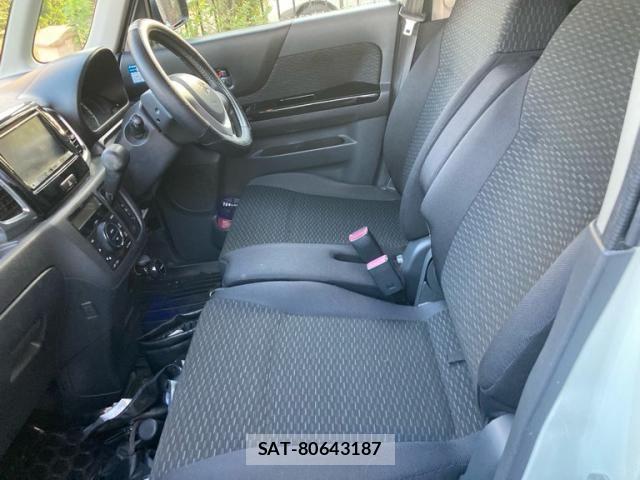 Suzuki SPACIA 2013-07 8038408-9