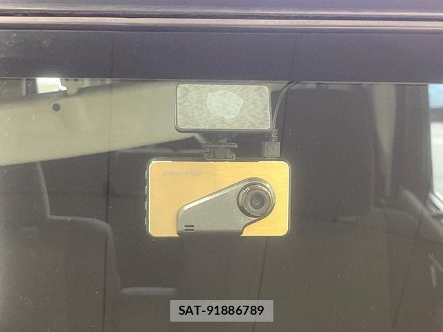 Suzuki SPACIA 2019-09 8038393-6