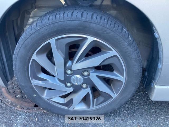 Suzuki SPACIA 2013-10 8038407-6