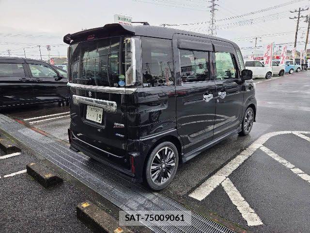 Suzuki SPACIA 2019-11 8038395-4