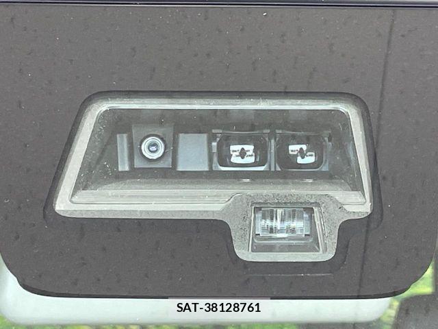 Suzuki SPACIA 2019-06 8038387-3