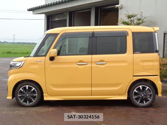 Suzuki SPACIA 2018-03 8038403-5