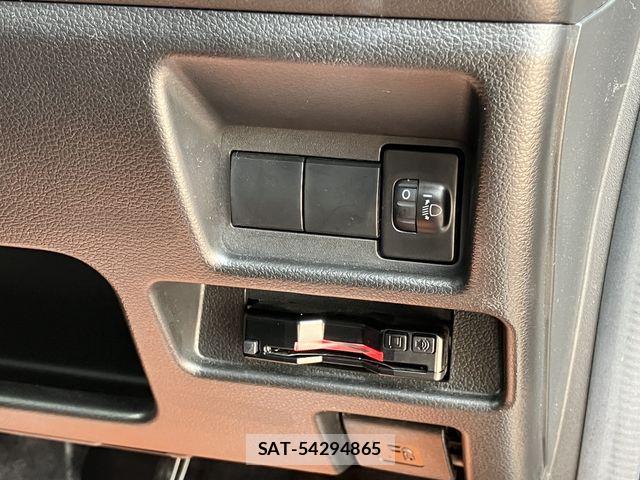 Suzuki SPACIA 2024-06 8038388-19