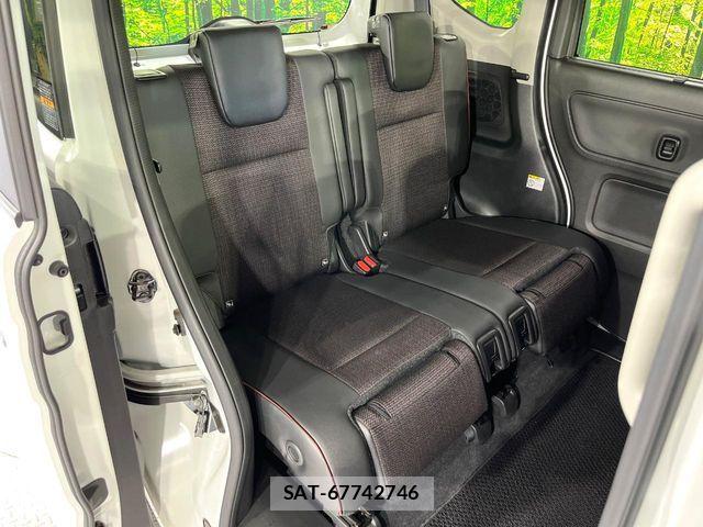 Suzuki SPACIA 2025-12 8101967-8