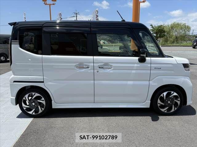 Suzuki SPACIA 2025-11 8101966-11