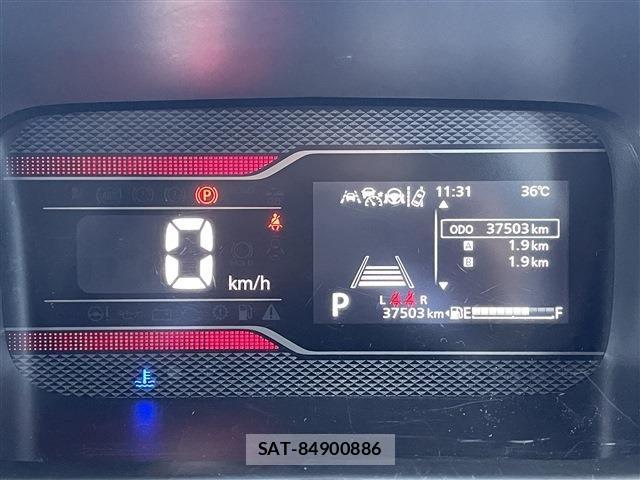Suzuki SPACIA 2024-06 8101971-5
