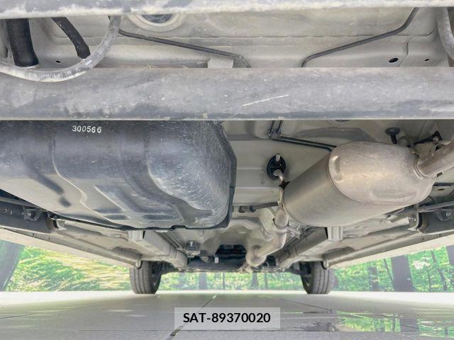 Suzuki SPACIA 2016-06 8101975-18