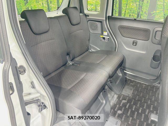 Suzuki SPACIA 2016-06 8101975-8