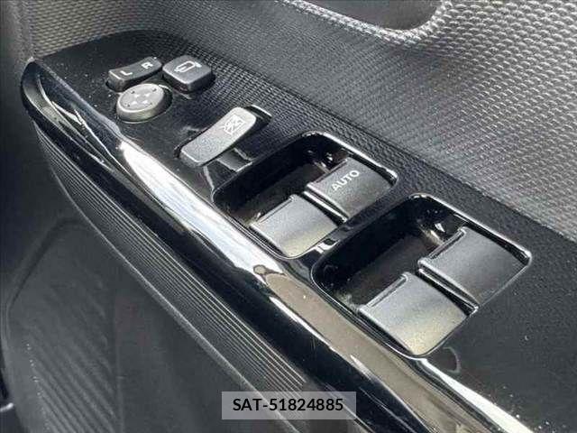Suzuki SPACIA 2019-06 8101976-27