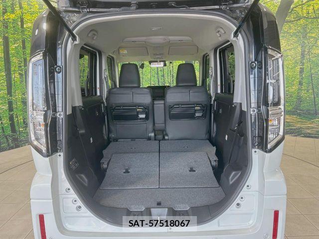 Suzuki SPACIA 2025-03 8101968-9
