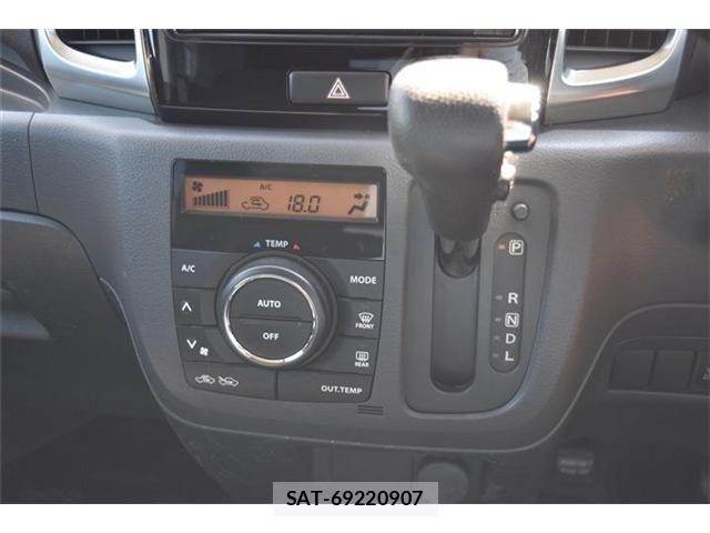 Suzuki SPACIA 2013-07 8101982-10