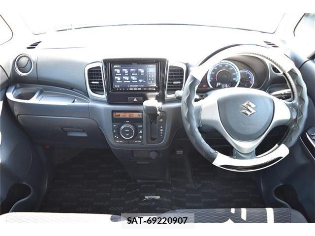 Suzuki SPACIA 2013-07 8101982-1