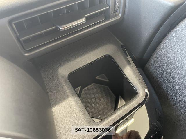 Suzuki SPACIA 2019-06 8101974-17