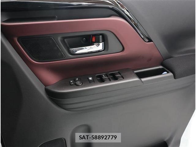 Suzuki SPACIA 2025-03 8101970-3