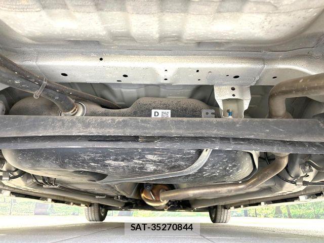Suzuki SPACIA 2024-01 8146738-18