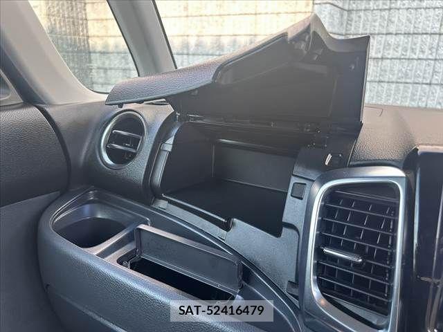 Suzuki SPACIA 2016-09 8146746-23