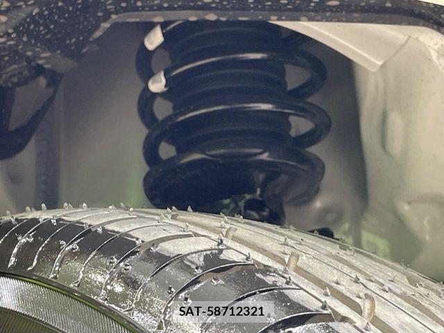 Suzuki SPACIA 2025-09 8210328-19