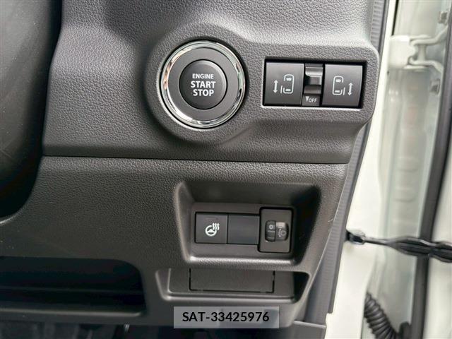 Suzuki SPACIA 2026-04 8210325-29