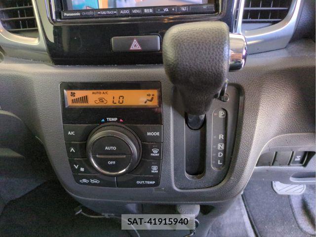 Suzuki SPACIA 2014-08 8210354-11