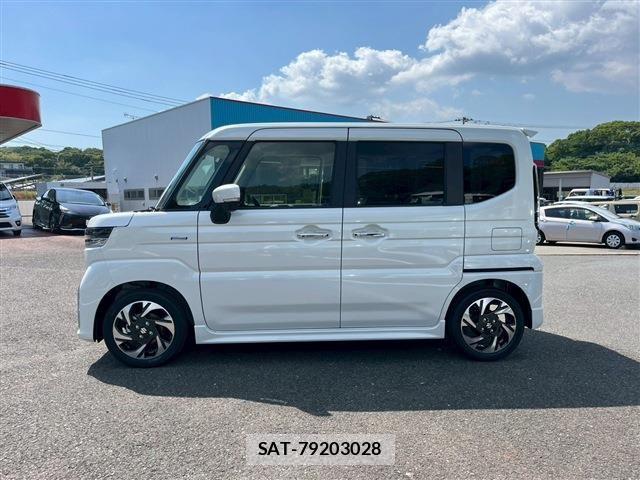 Suzuki SPACIA 2026-04 8210327-8